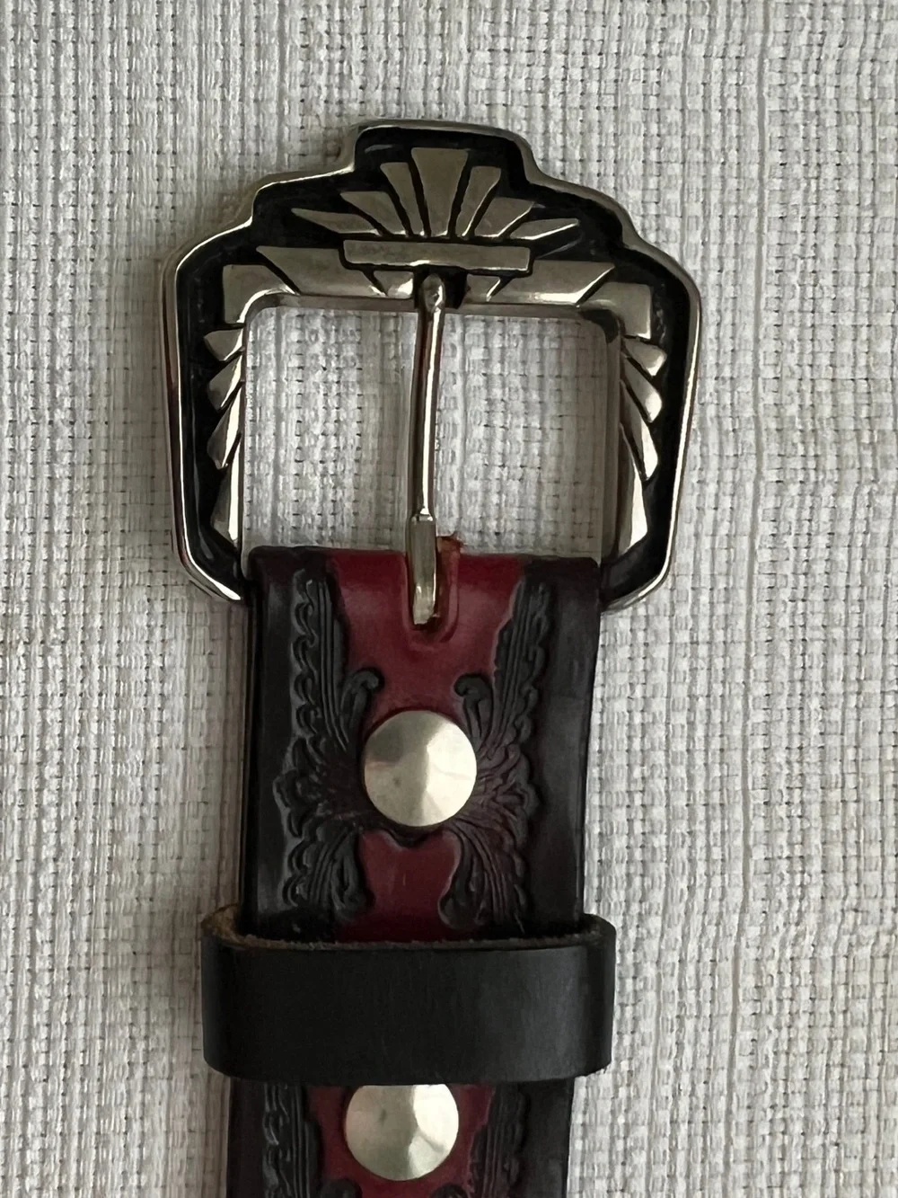 Vtg Leatherock Tooled Leather Western Belt Size M Burgundy Black